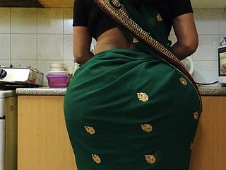 ОГРОМНЫЙ задница с; индийский Bhabhi '