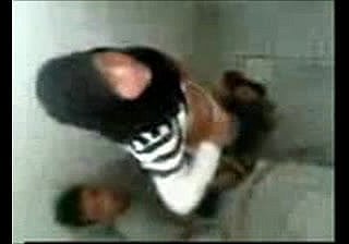 2 tight spot 2 uur Video Tudung 1980-2014
